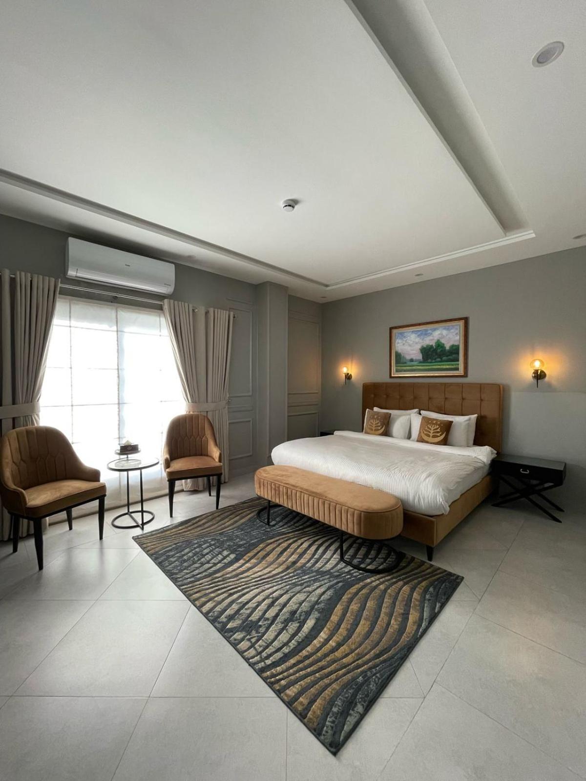 Villa Vista Islamabad Bagian luar foto